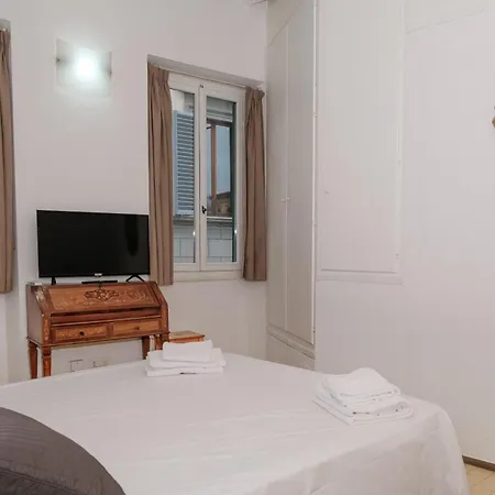 Apartment Borgo San Frediano Lab & *