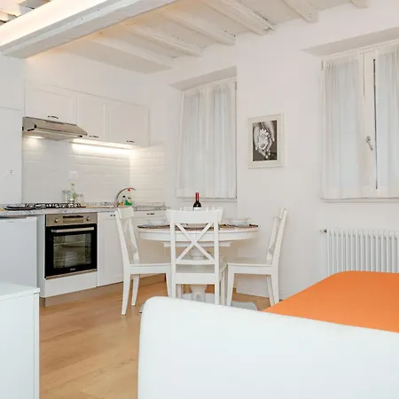 Apartment Borgo San Frediano Lab & *